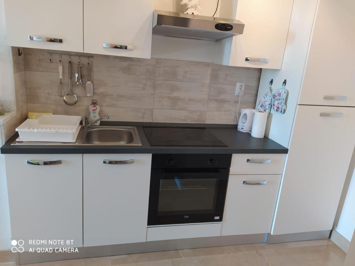 Apartmani Ana فير المظهر الخارجي الصورة
