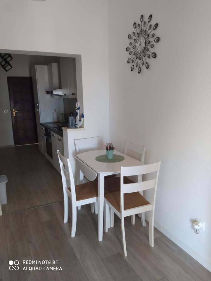 Apartmani Ana فير المظهر الخارجي الصورة