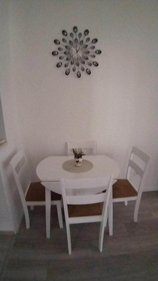 Apartmani Ana فير المظهر الخارجي الصورة